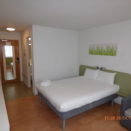 Warrington Motel, J20 M6 Lymm Services Zewnętrze zdjęcie