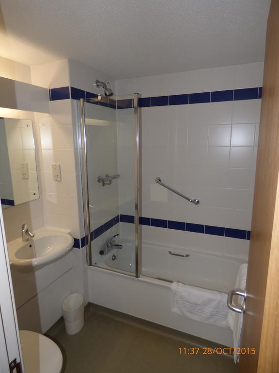 Warrington Motel, J20 M6 Lymm Services Zewnętrze zdjęcie