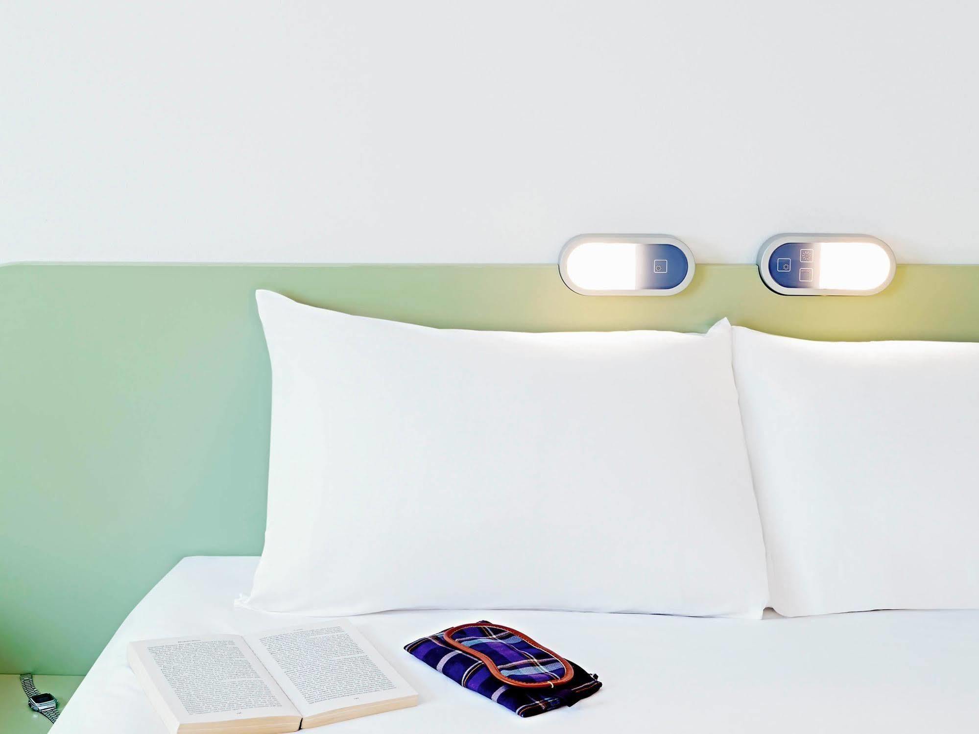 Warrington Motel, J20 M6 Lymm Services Zewnętrze zdjęcie