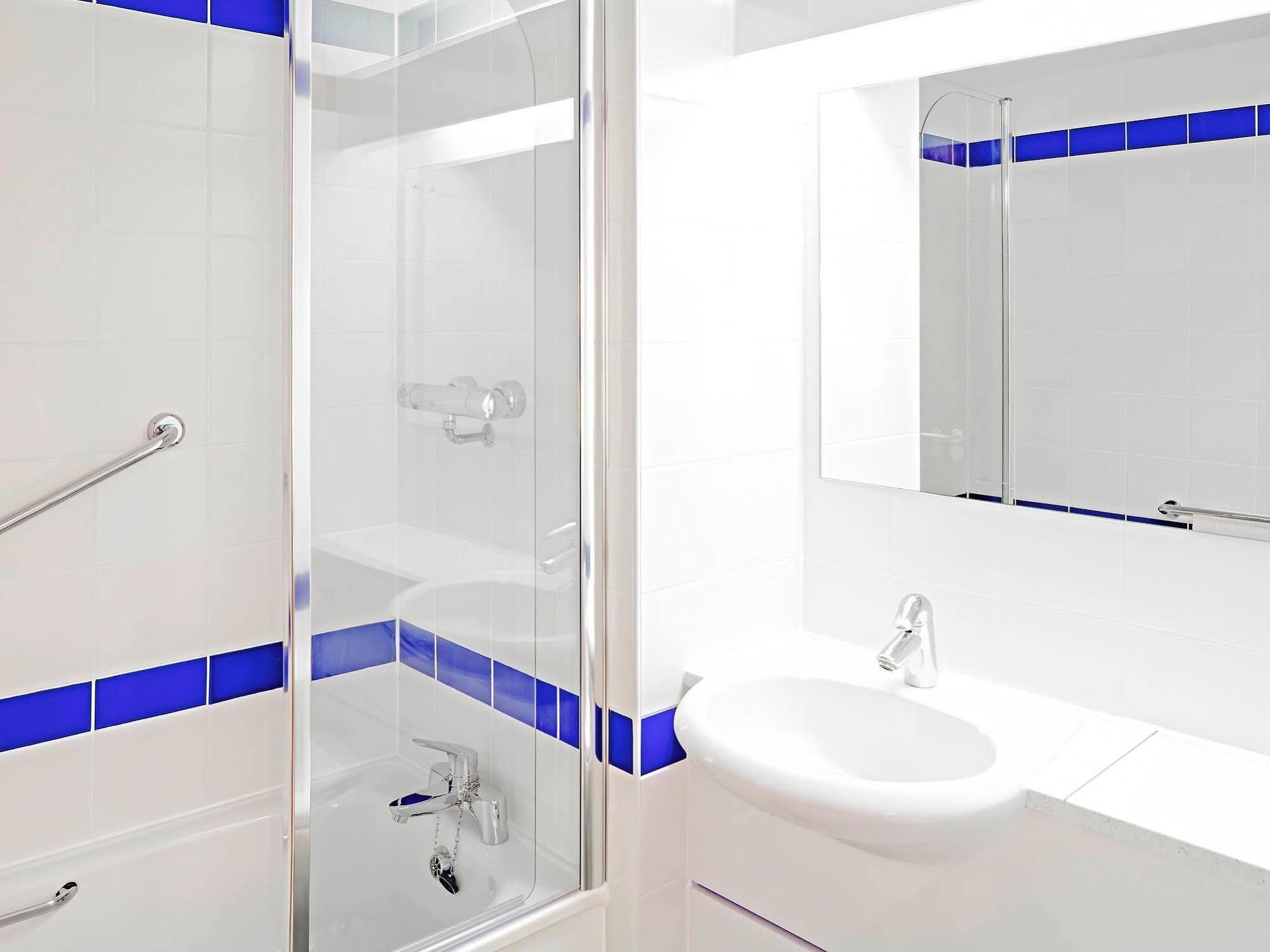 Warrington Motel, J20 M6 Lymm Services Zewnętrze zdjęcie